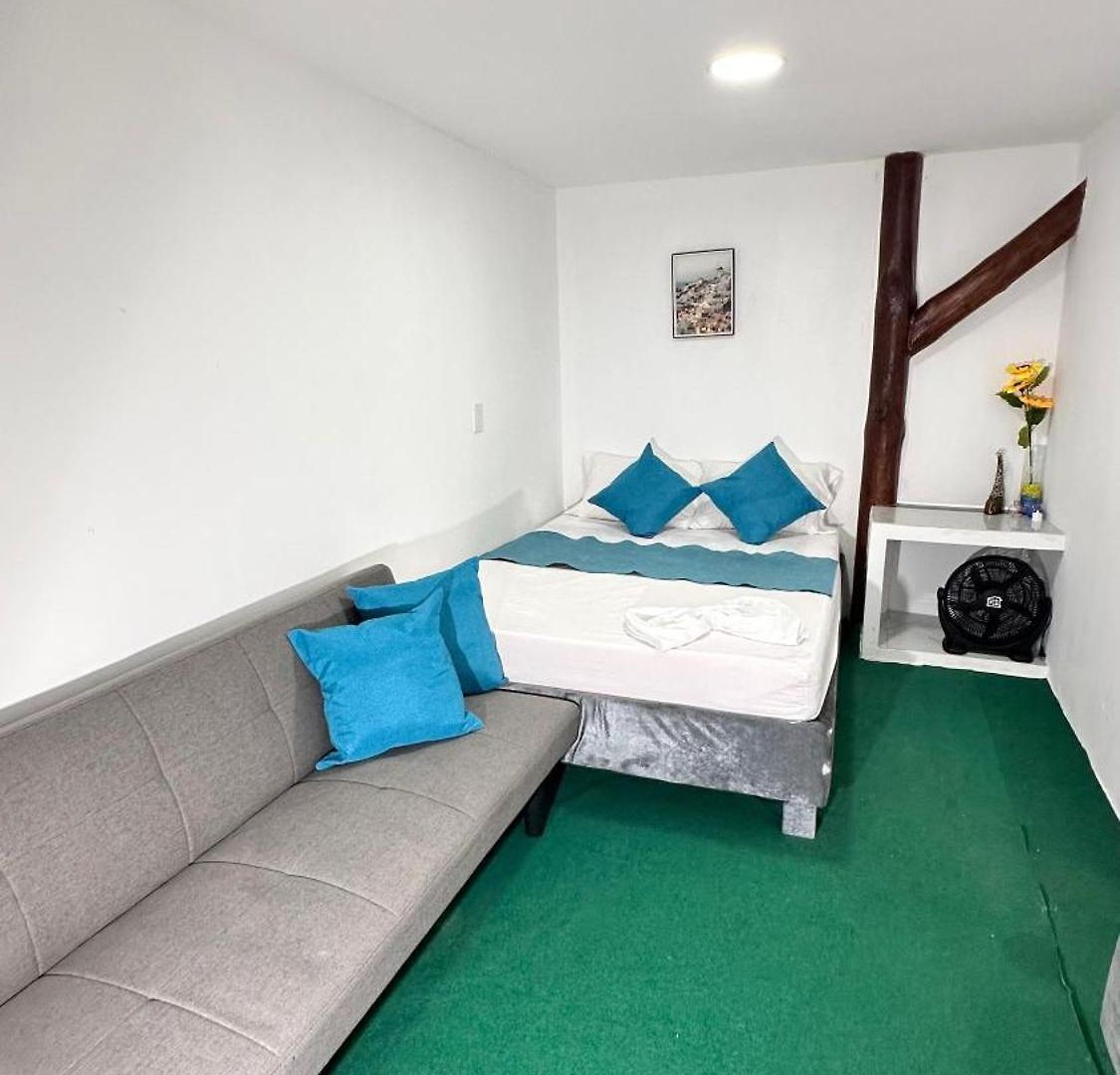 Manda Paradise House Hotel