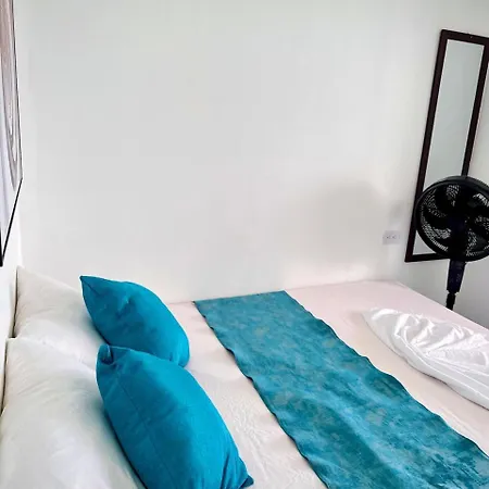 Manda Paradise House *