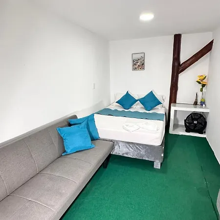Manda Paradise House Hotel