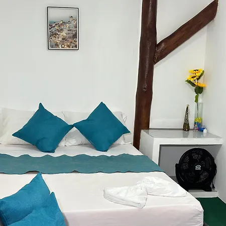 Manda Paradise House Hotel *