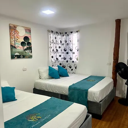 Manda Paradise House Hotel