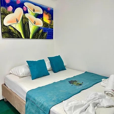 Manda Paradise House *